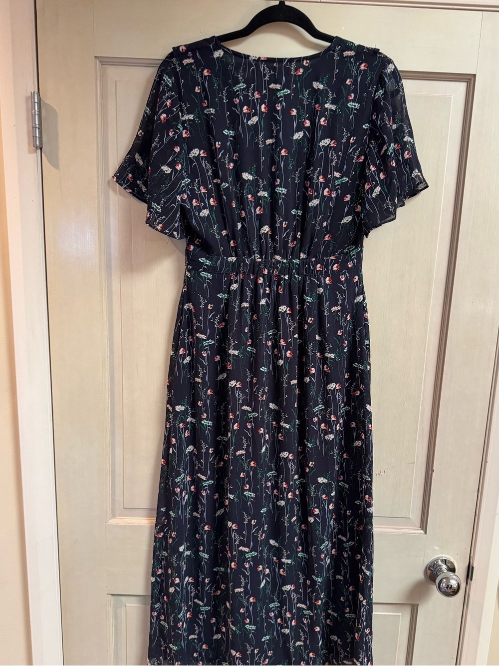 Roolee Navy Floral Maxi Dress with Puff Sleeves - Picture 4 of 11